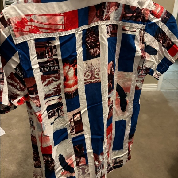 No Boundaries XS (30-32) Top Multicolor Graphic Print Casual Button Up Collared - Picture 5 of 14